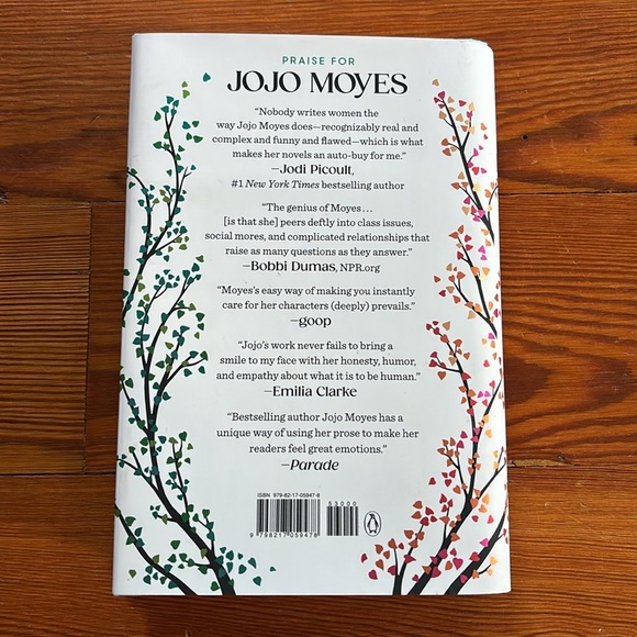 JoJo Moyes A Novel "We All Live Here" Hard Back With Dust Cover - Picture 4 of 4